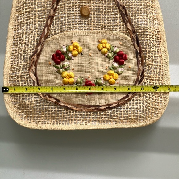 Cream and Red Floral Tote with Bamboo Handles - Picture 10 of 14